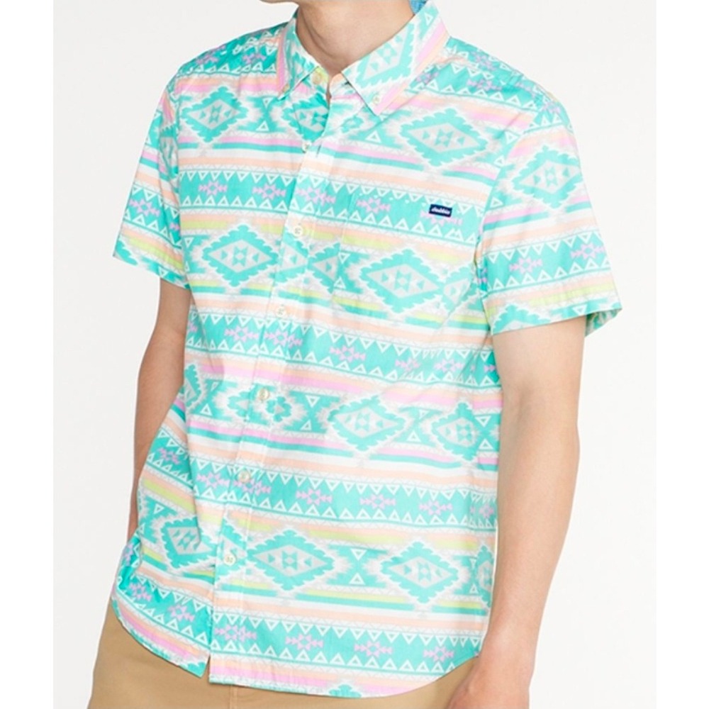 Chubbies Friday Mens Medium Teal Pink Aztec Geometric Stretch Short Sleeve Shirt
